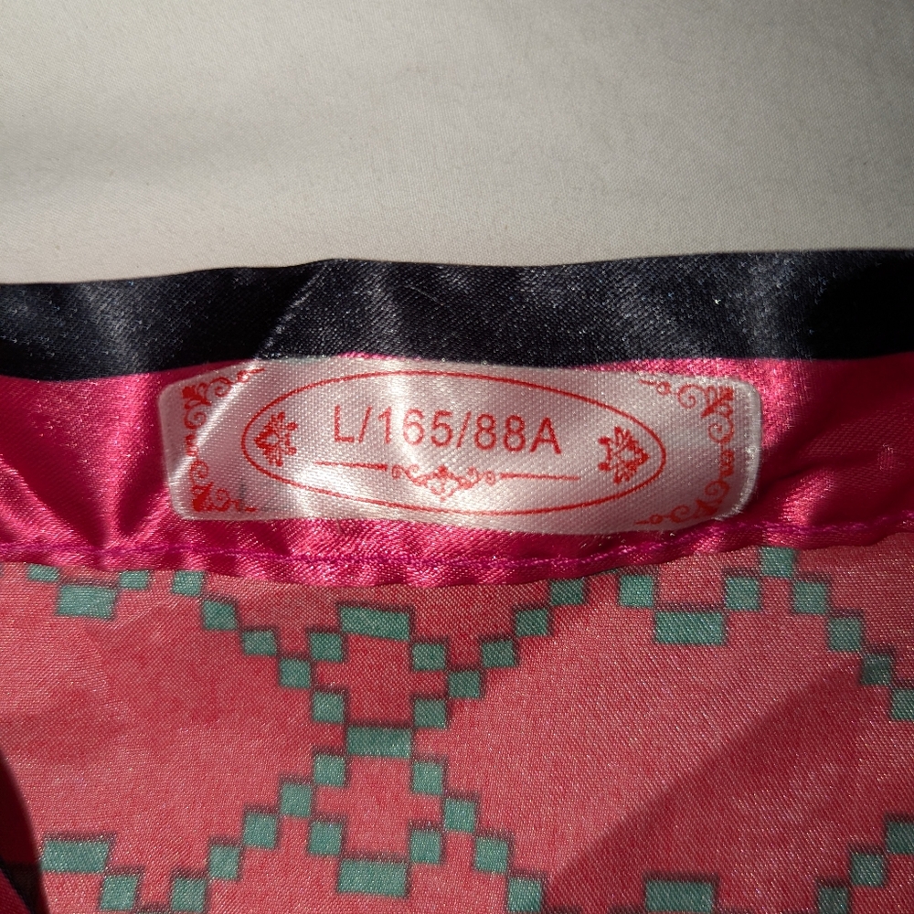 👑Super cute pajamas size small - Picture 9 of 10